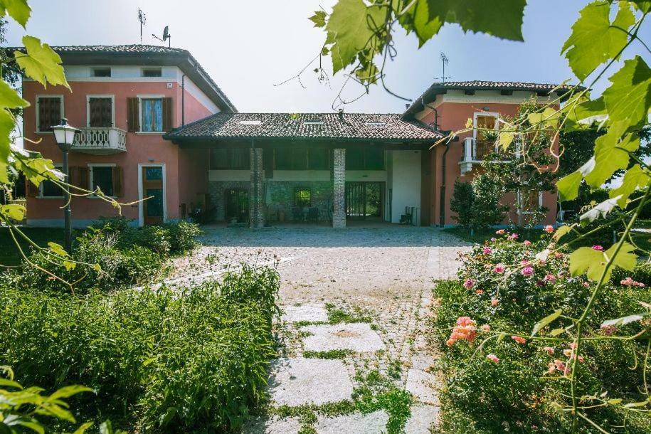 In Viridi Bed & Breakfast Кунео Екстериор снимка